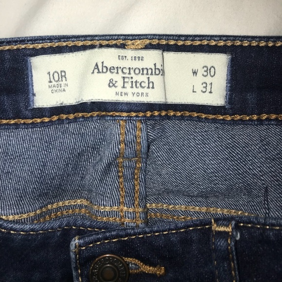 Dark wash jeans - Picture 2 of 3